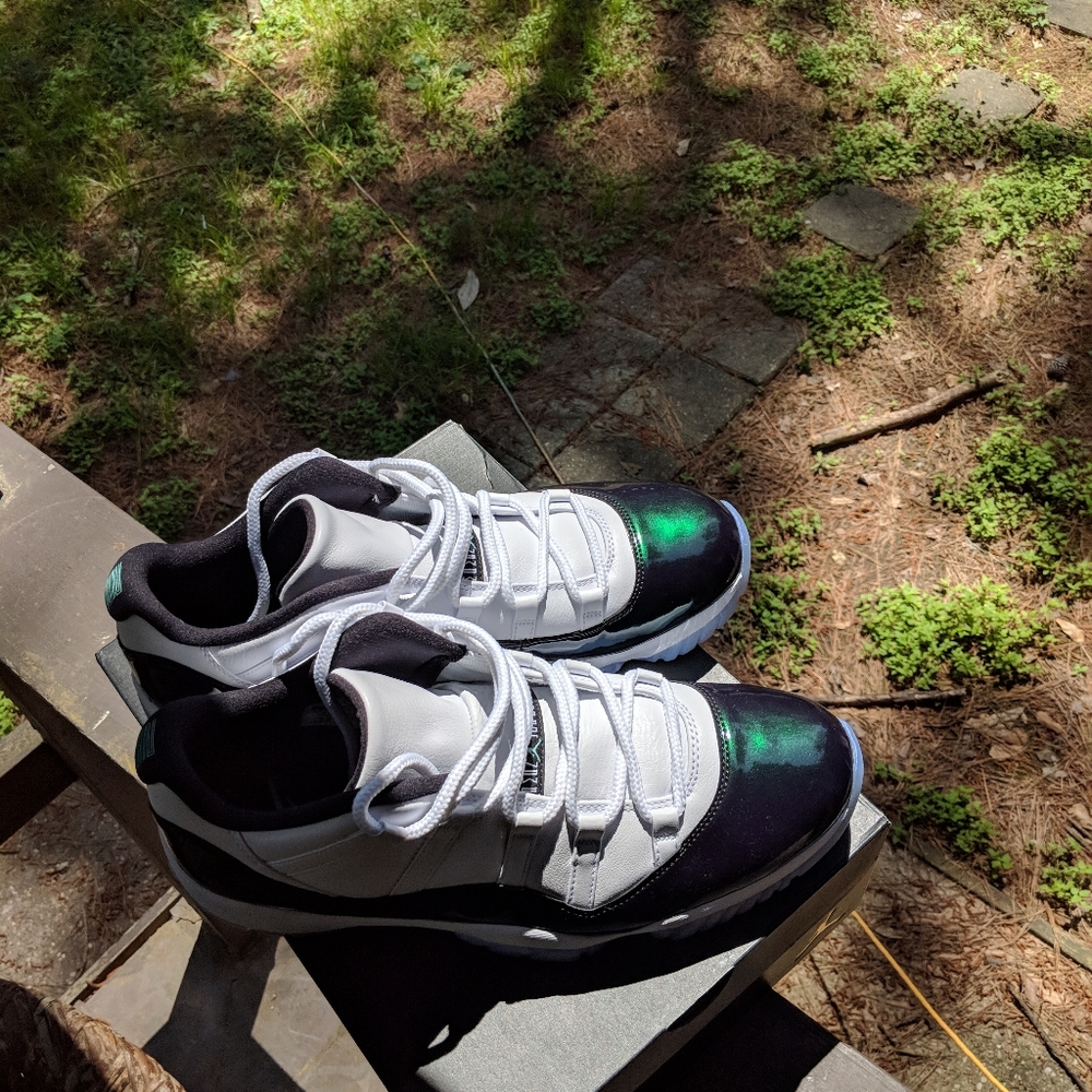 Jordan 11 Easter